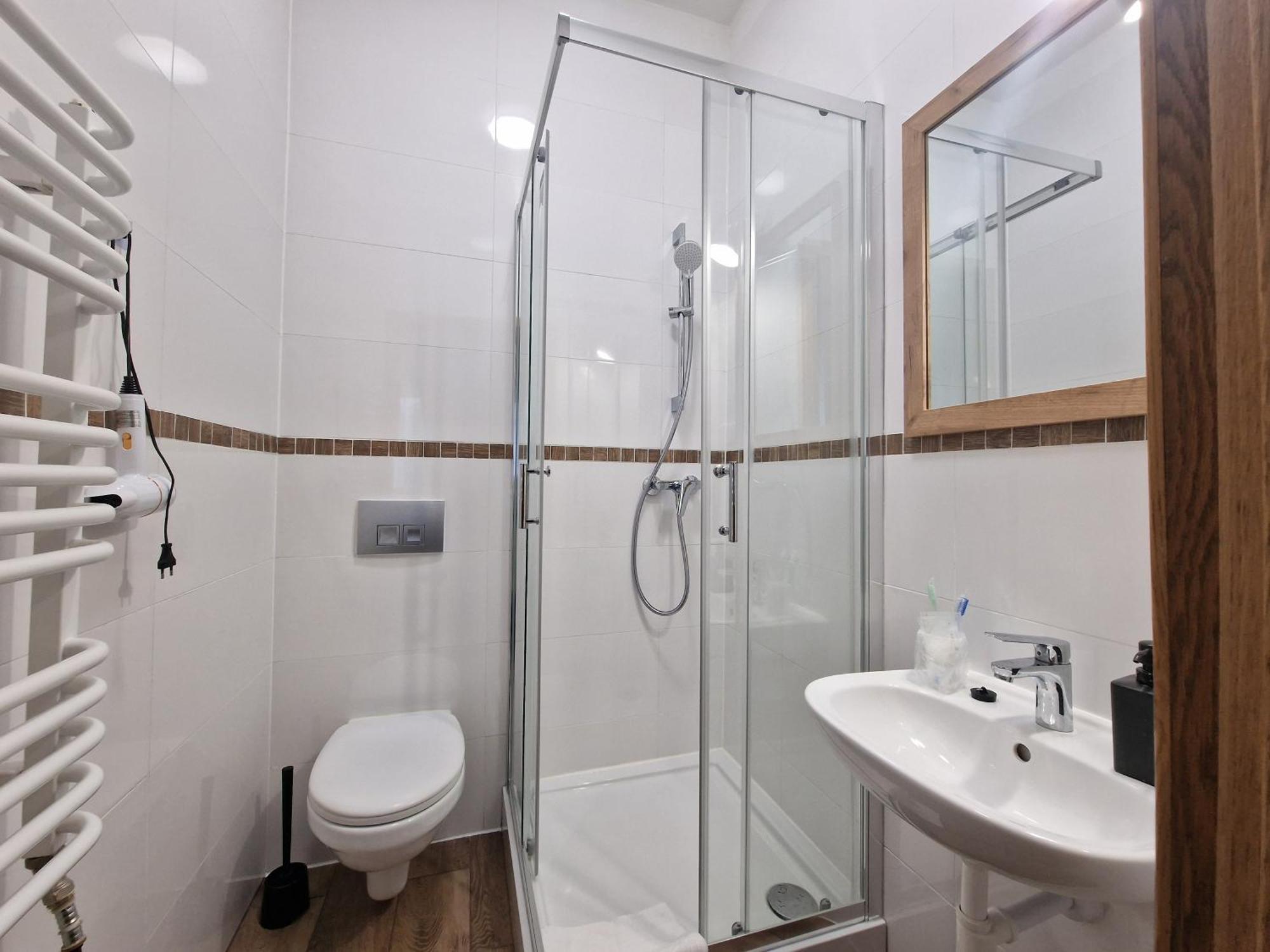 Helvetia Plus B&B - Private Rooms And Apartments Warsaw Ngoại thất bức ảnh
